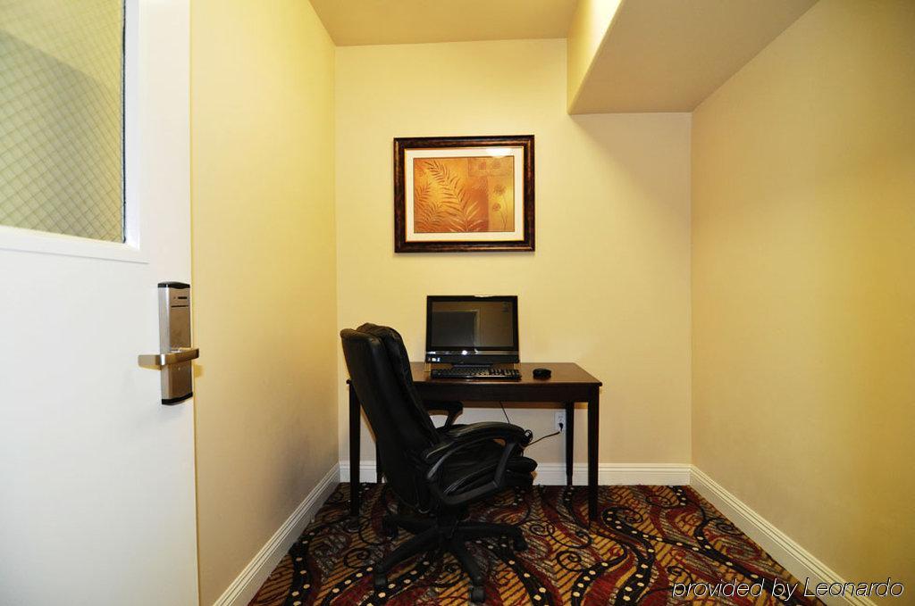 La Quinta By Wyndham Moreno Valley Facilities photo